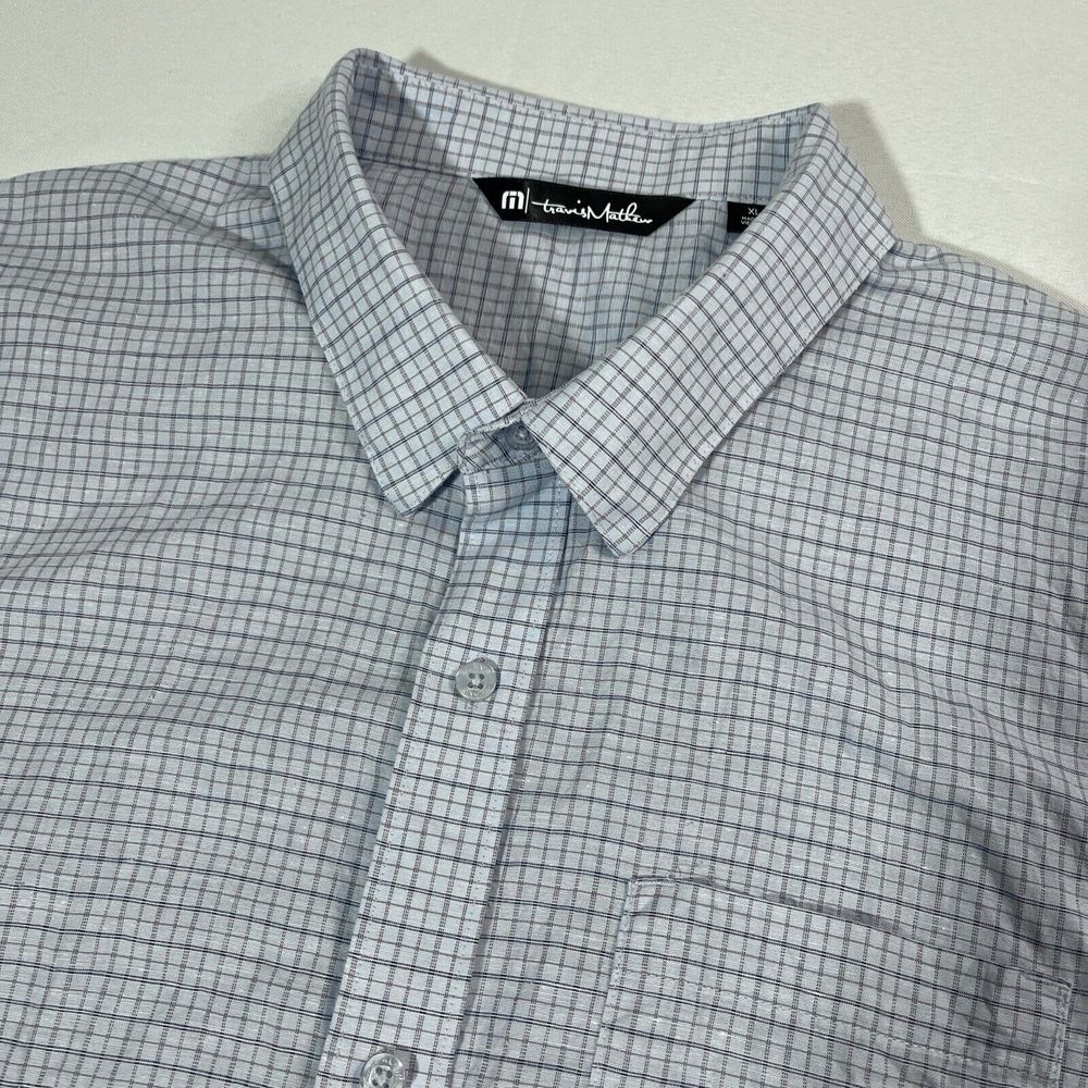 Travis Mathew Blue Plaid Men's XL‎ Short Sleeve Shirt